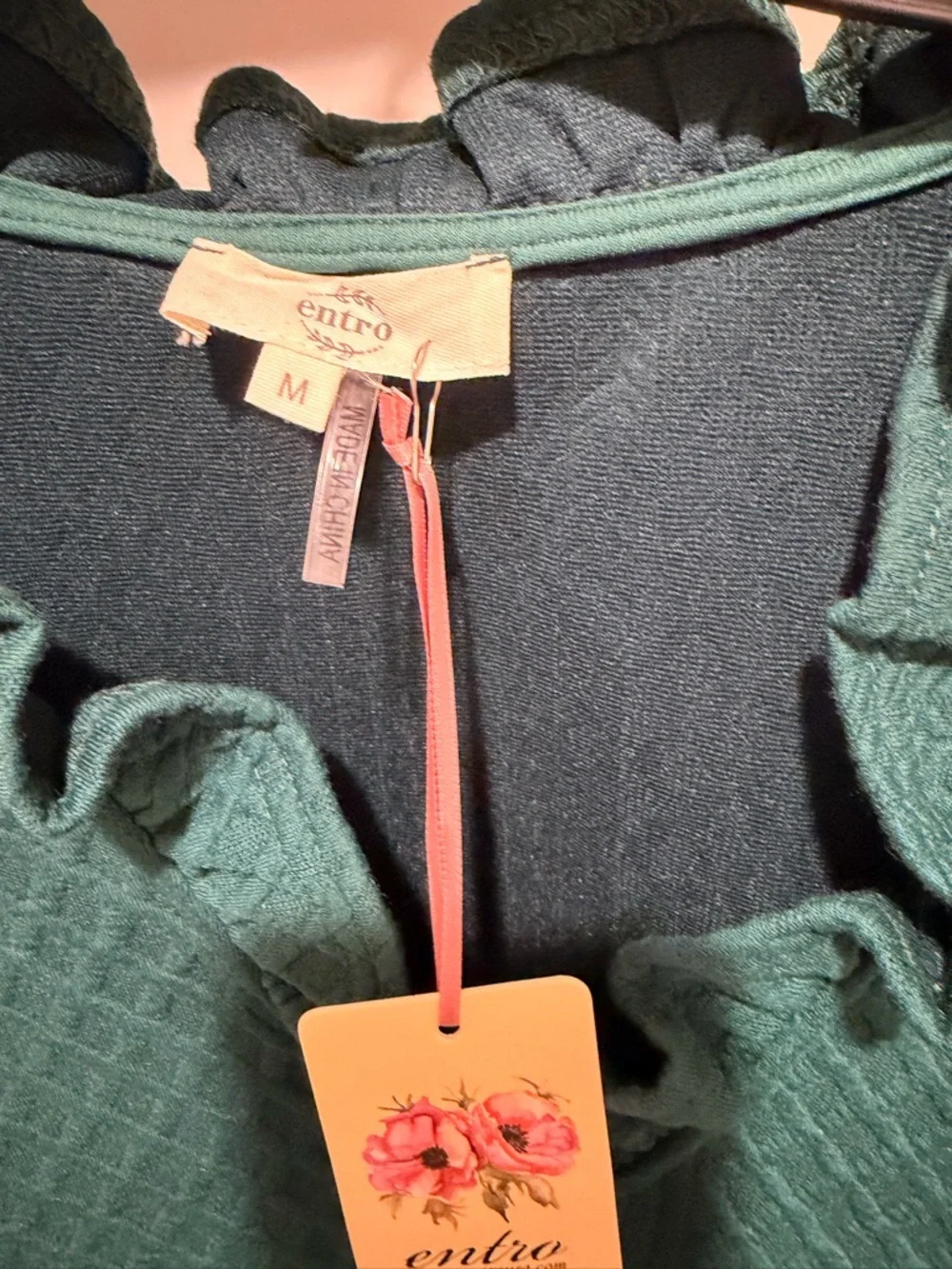 Entro Green Textured Ruffle Neck Dress w/tag Medium - Picture 2 of 5